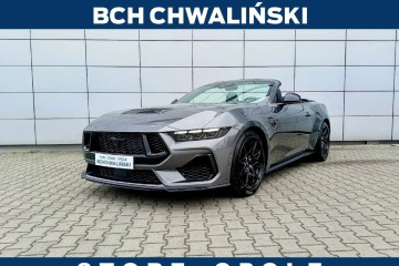 Aktywny wydech, wentylowane fotele, aktywny tempomat, V8